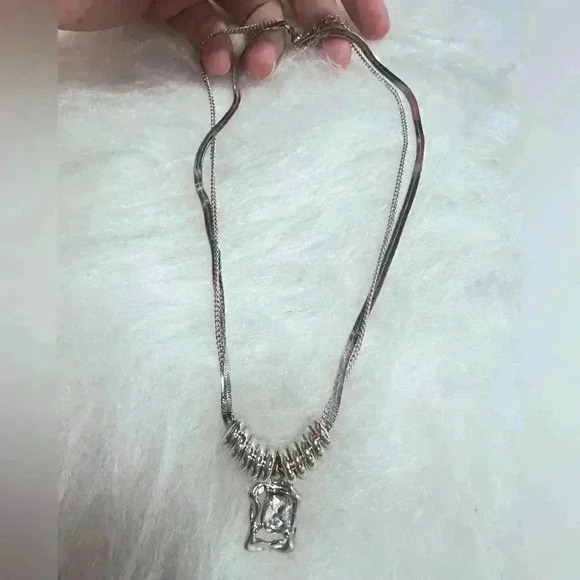 Trendy  Pendant Necklace Collection - Picture 3 of 8
